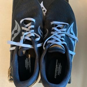 Saucony Endorphin Speed size 9